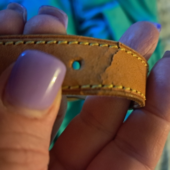 Louis Vuitton Purse - Picture 15 of 15